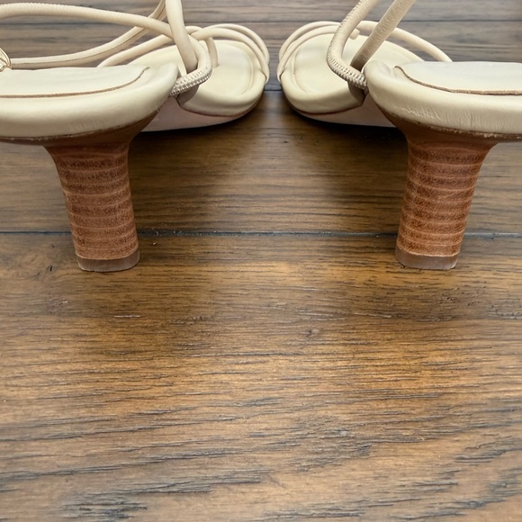 Vince heels - Picture 4 of 4